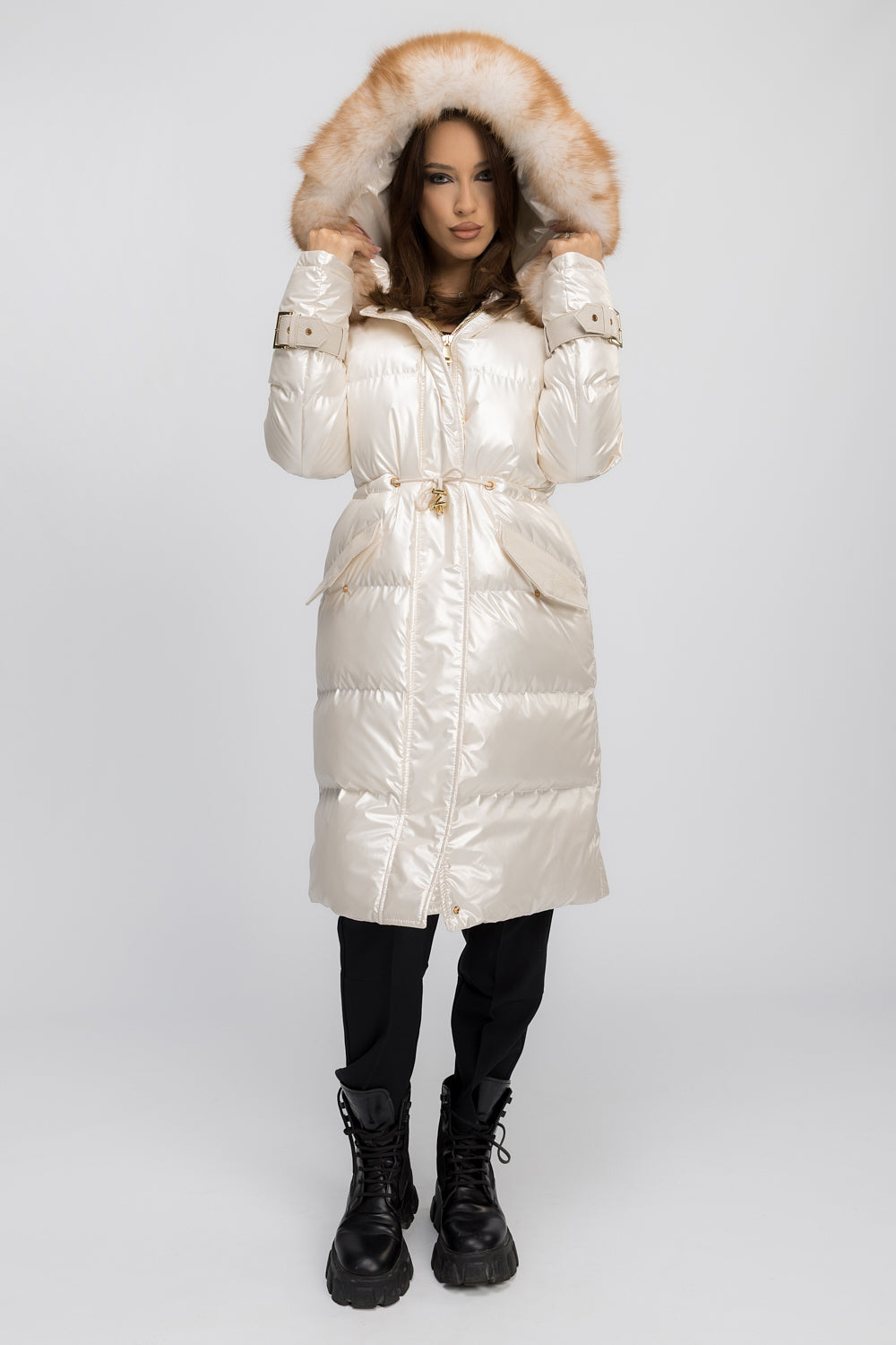Parka avec capuche amovible, finitions en fourrure de renard naturel et cuir véritable, femme, Ivory Frost 455