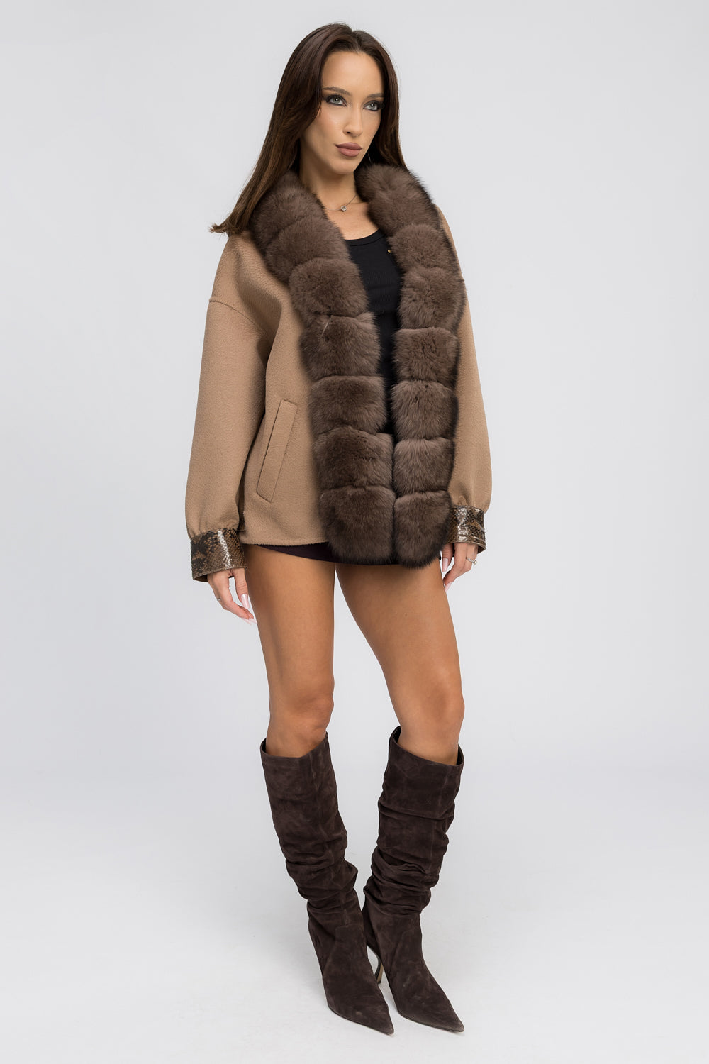 Palton din Lână cu Blană Naturală de Vulpe și Accente din Piele Piton, Femei, Mocha Luxe 450
