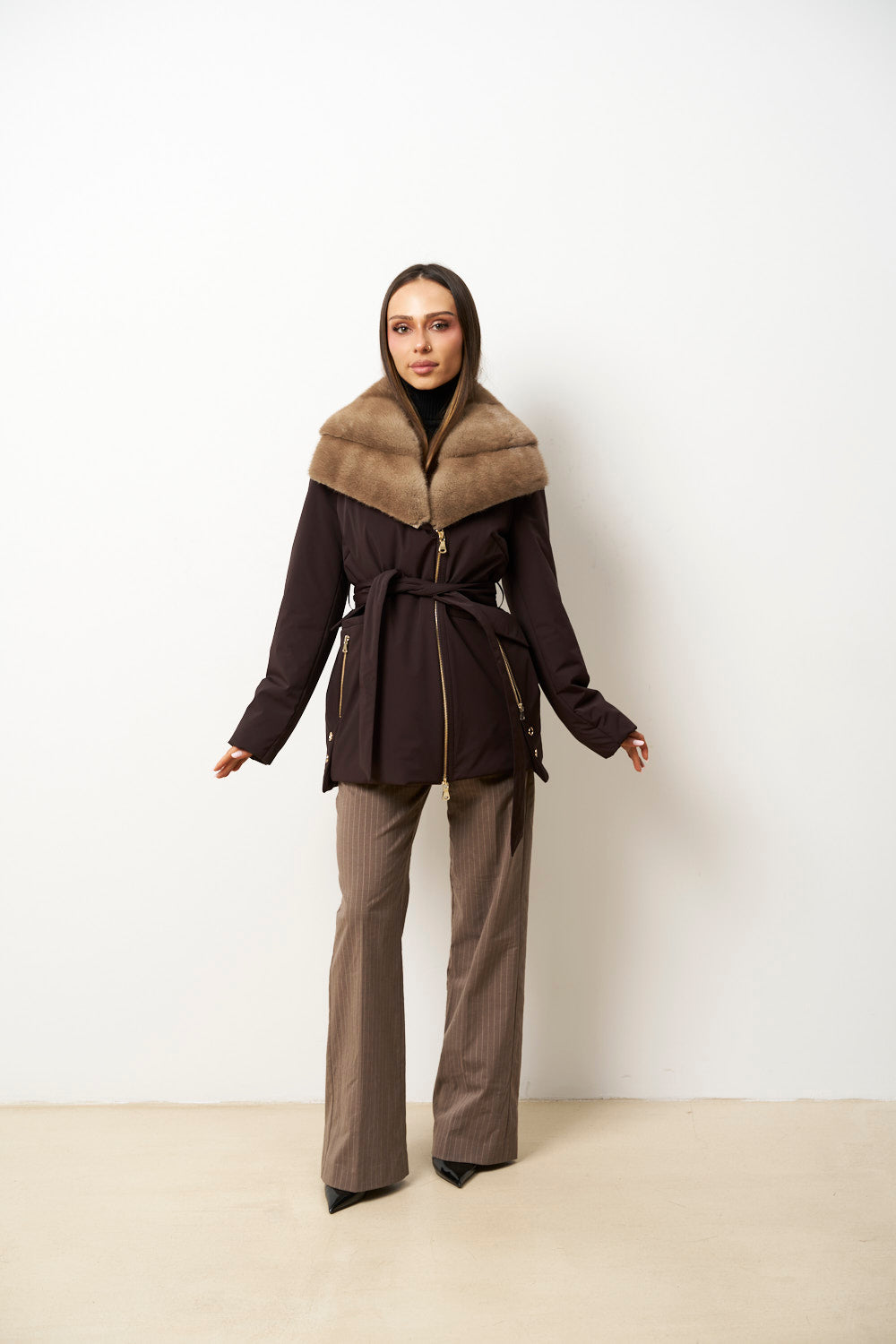 Jacke mit Nerzkragen und Klappe für Damen, Braun, Mareus