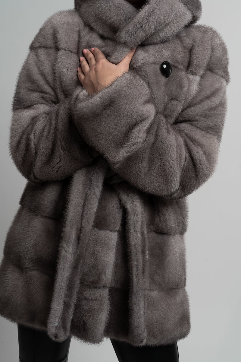 CAPPOTTO IN PELLICCIA DI VISONE GRIGIO CON CAPPUCCIO COBRA MAREUS