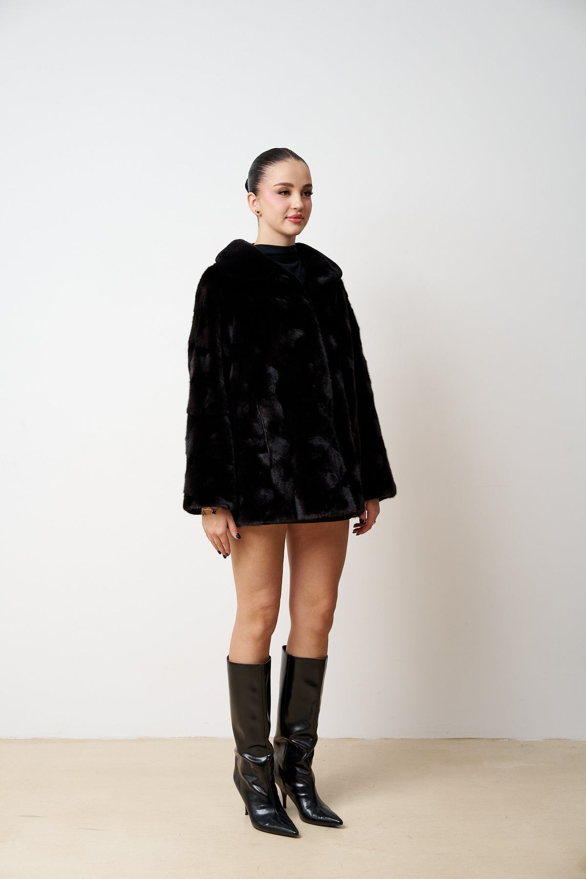 Haină din Blană Naturală de Nurcă, Femei, Jet Black 601