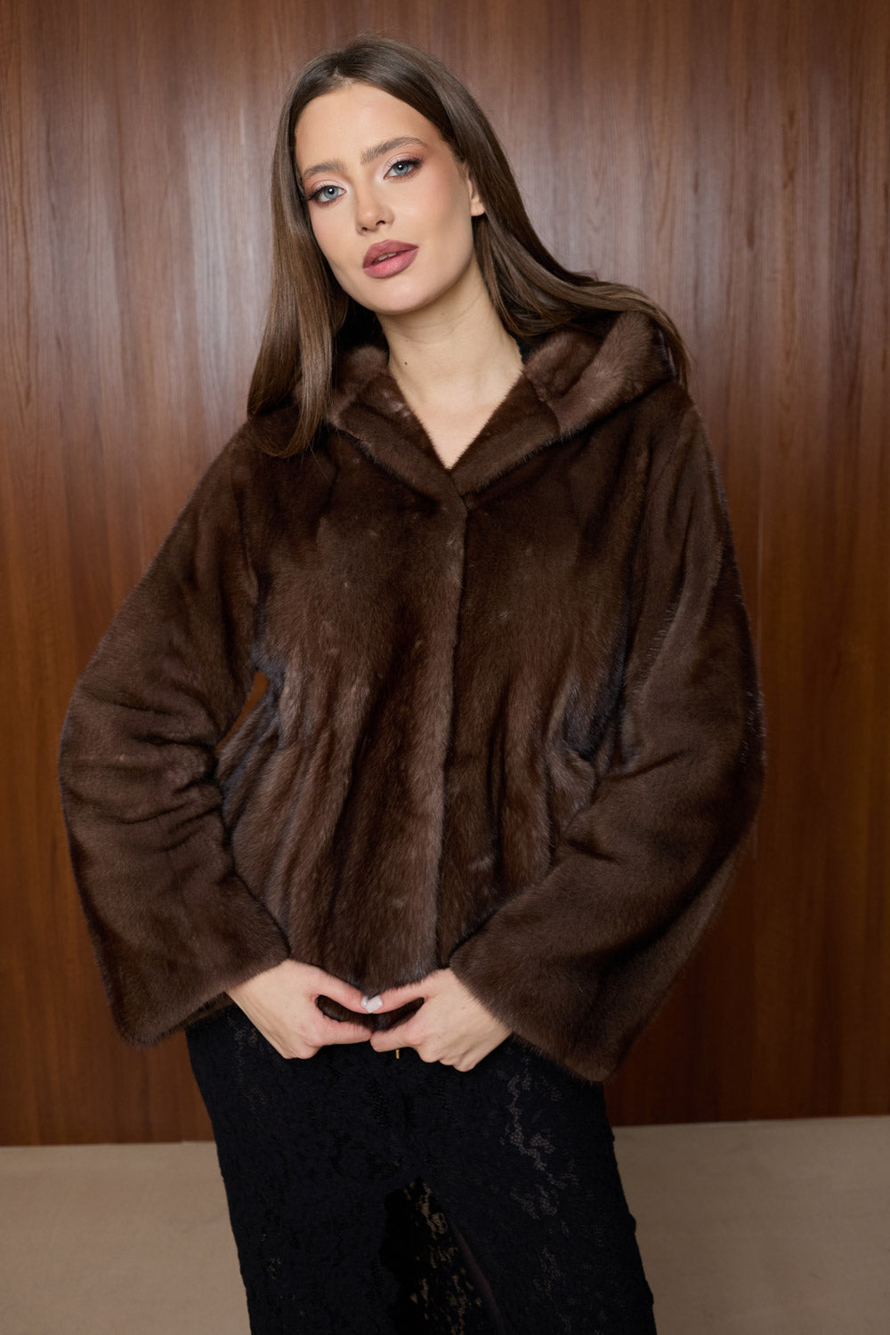 manteau en vison marron à capuche, Mareus