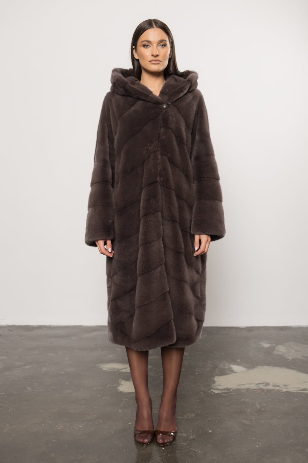 Manteau en fourrure de vison naturel, avec capuche, femme, Aubergine Taupe 428